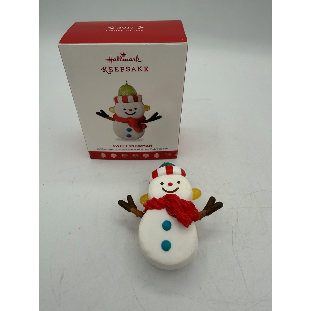 Hallmark Keepsake Ornament ⛄🍬 | Sweet Snowman | 2017 | NOS | Limited Edition